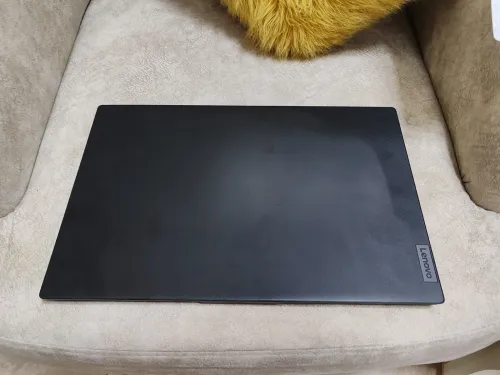 Lenovo V15 G4 intel i5-12500H 8/256 neuf jamais utilisé