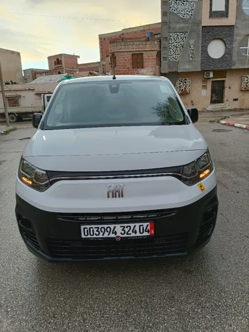 Fiat Doblo 2024 Italie