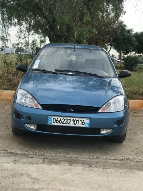 Ford Focus 4 portes 2001 Focus 4 portes