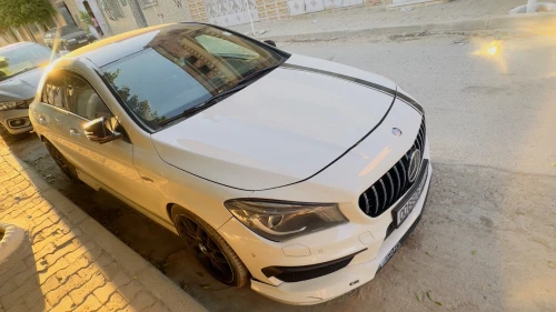 Mercedes CLA 2017 Coupé Exclusif + AMG 