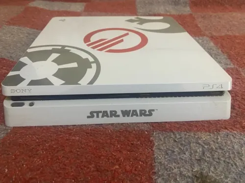Ps4 slim 1 tb édition star wars 