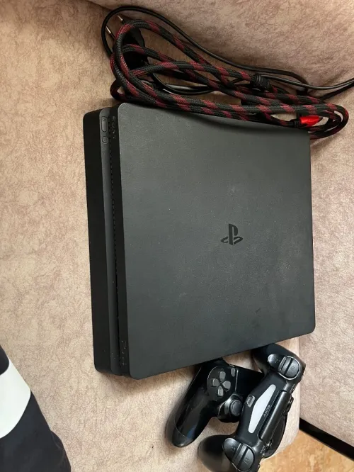 Play 4 Slim 500G
