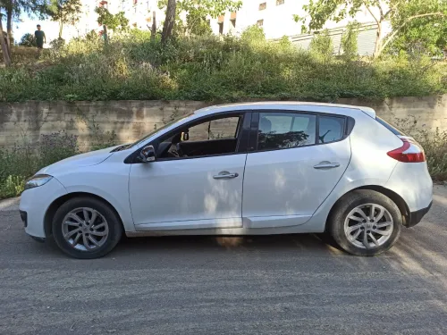 Renault Megane 3 2013 Play