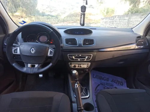 Renault Megane 3 2013 Play