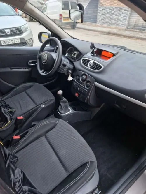 Renault Clio 3 2012 Exception