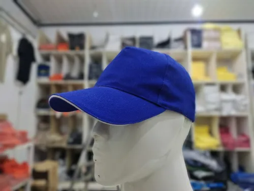 Casquette vierge pour la sérigraphie