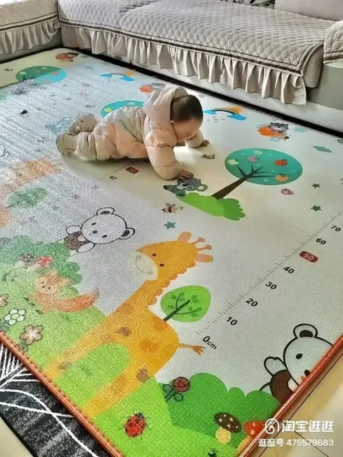 Tapis bébé en mousse 