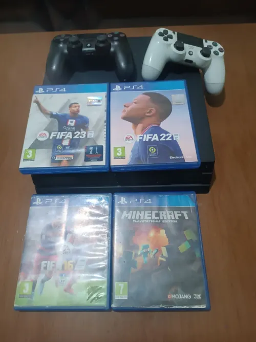 Play station 4 pro