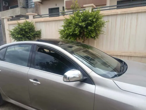 Renault Latitude 2011 Latitude