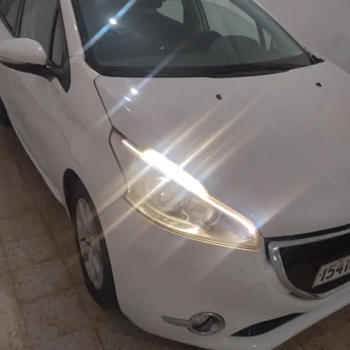 Peugeot 208 2015 Active Facelift