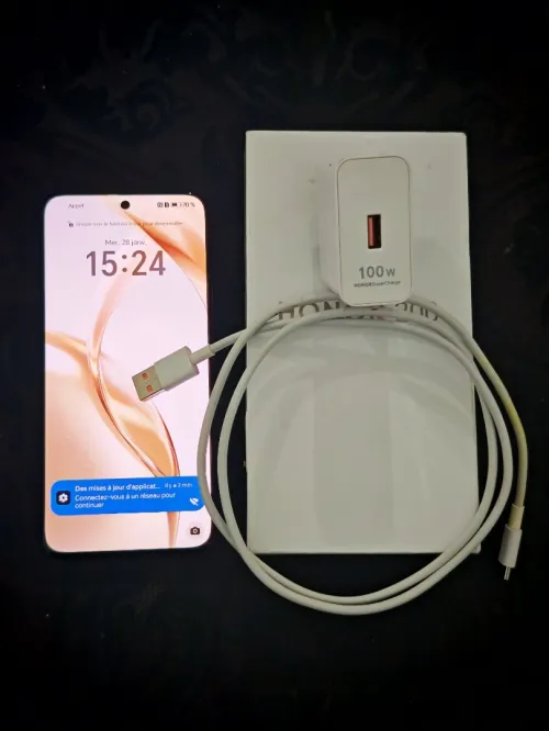 HONOR 200