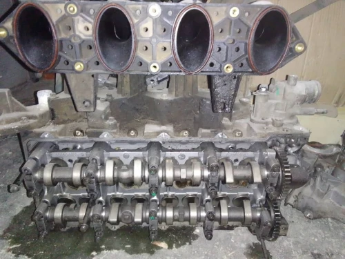 PIÈCE MOTEUR MERCEDES CDI 