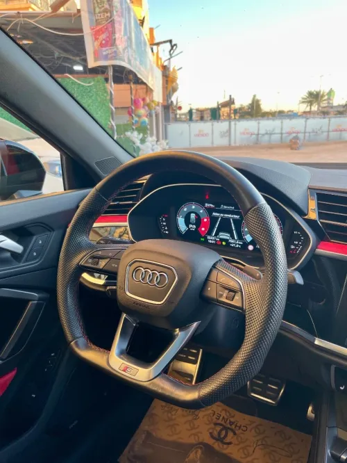 Audi Q3 2024 Édition 1