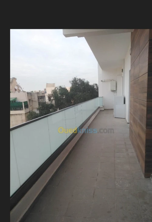 Location Appartement F3 Alger Dely brahim