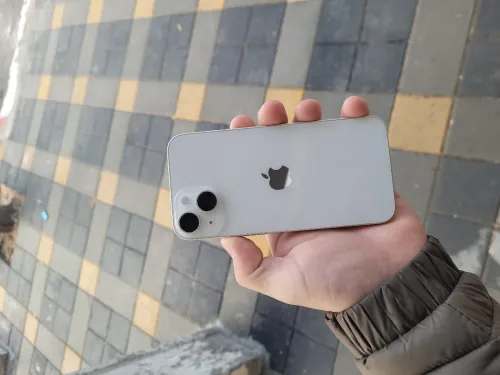 I-phone 14 CE avec la boîte 82 battery 128g eta 10/10 ( blida ) 