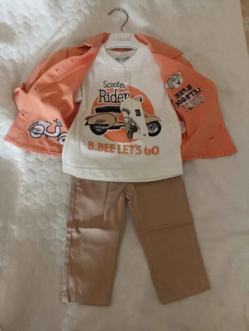 Costume