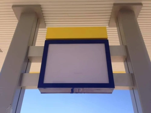 Alucobande TK Décor, station naftal ou privée 