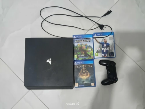 Ps4 pro 1tb + 3 cd