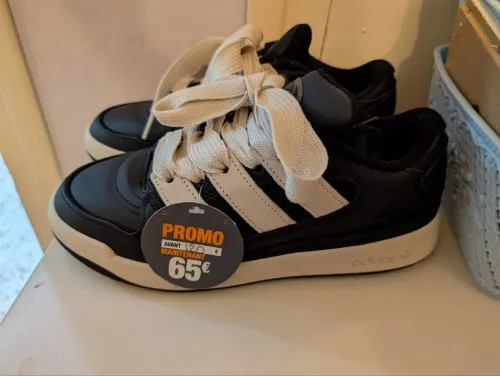 Adidas forum 2000