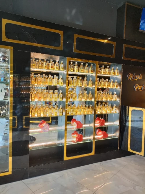 Aménagement et decoration des Showroom Restaurant 