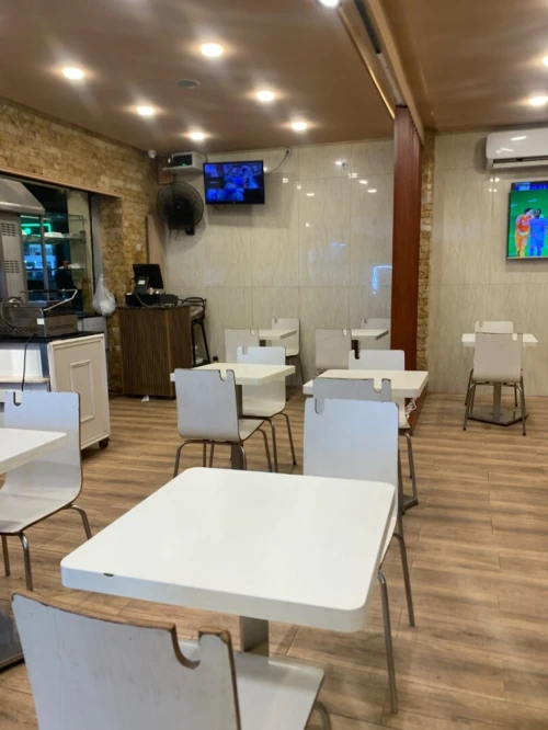 Table et chaise fast food