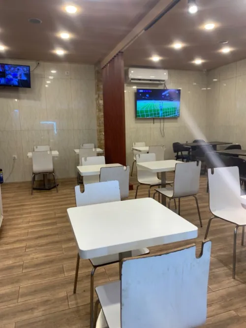 Table et chaise fast food
