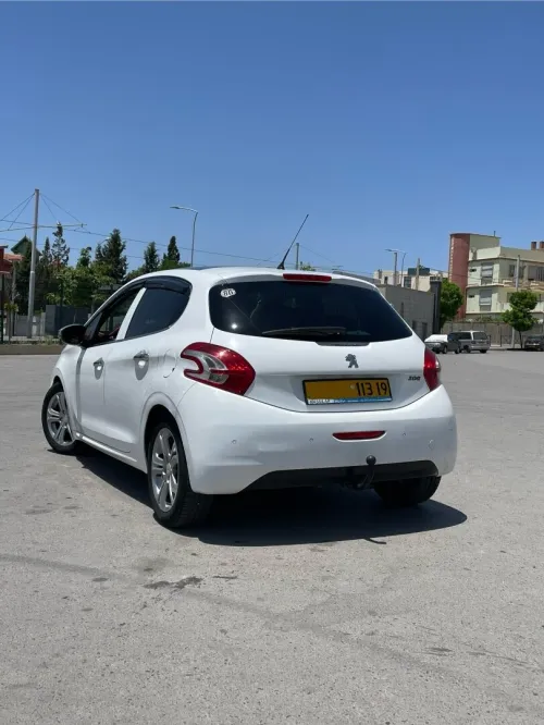 Peugeot 208 2013 Allure