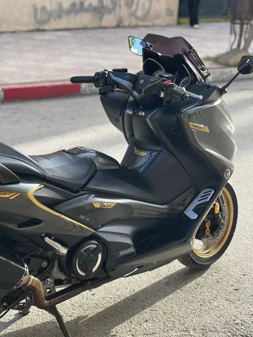 Yamaha Tmax 2021