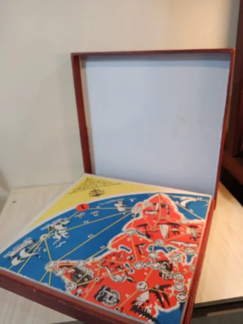Vintage coffret jeux de société COSMAIL des années 50's , stratégie, économie, géographie du monde