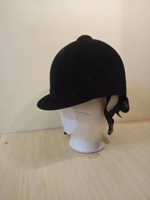 Casque Bombe D'équitation En Velours Made In Korea pour Enfant Taille 54