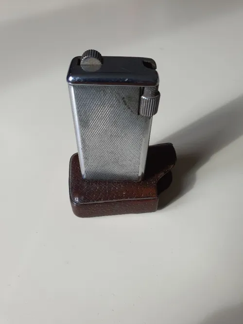 Vintage Briquet FLAMINAIRE Quercia avec étui en cuir Made in France