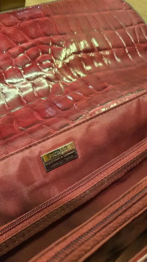 Très chic cartable PICARD vintage cuir verni crocodile bordeaux Germany état neuf