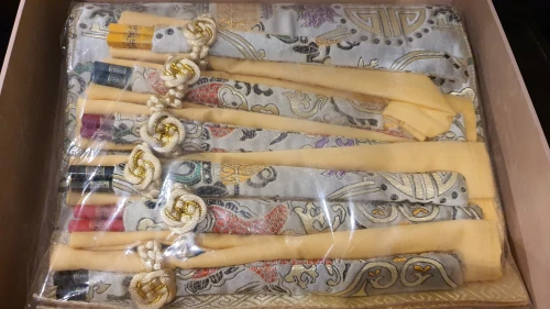 Vintage Set de table chinois; chemin de table, napperons ...  en soie,baguettes kuàizi, Fait main