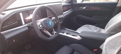 Volkswagen Passat 2025 PRO