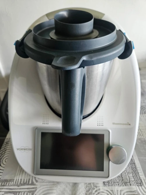 Robot thermomix 