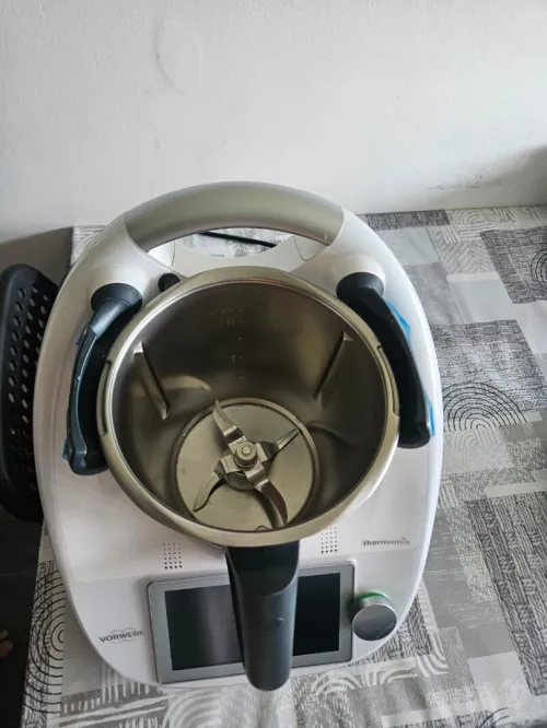 Robot thermomix 