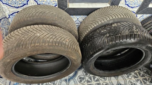 4 pneus continental 235/55/R18