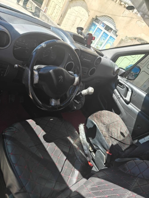 Peugeot Partner 2012 B9