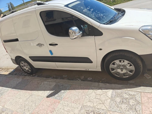 Peugeot Partner 2012 B9