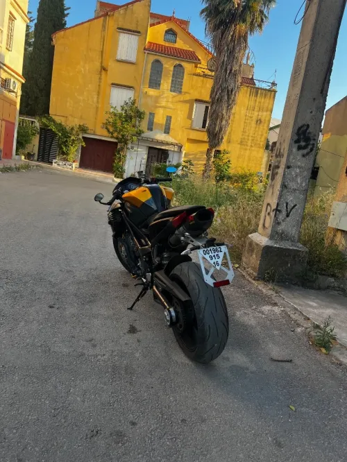Benelli Benelli TNT 899 Café Racer – 2015 2015