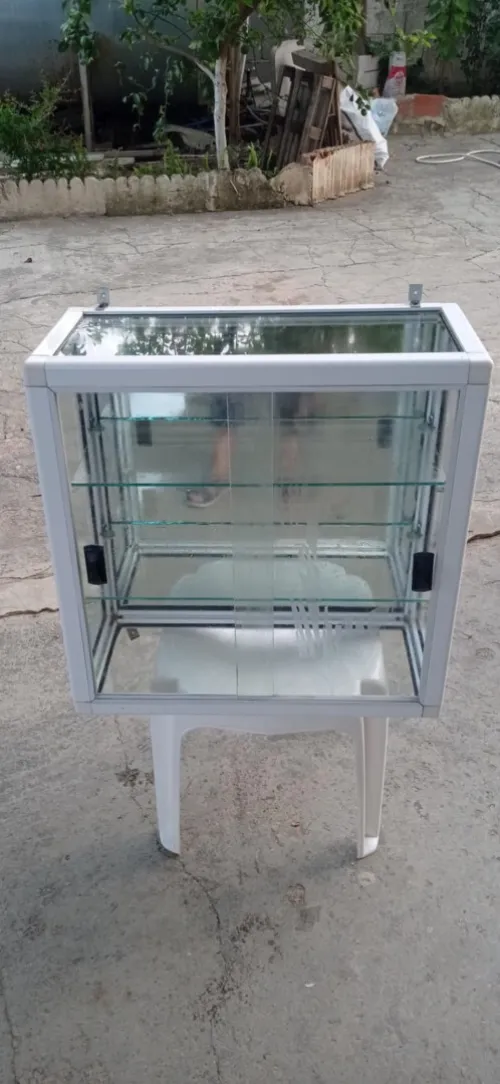 Vitrine présentoir 