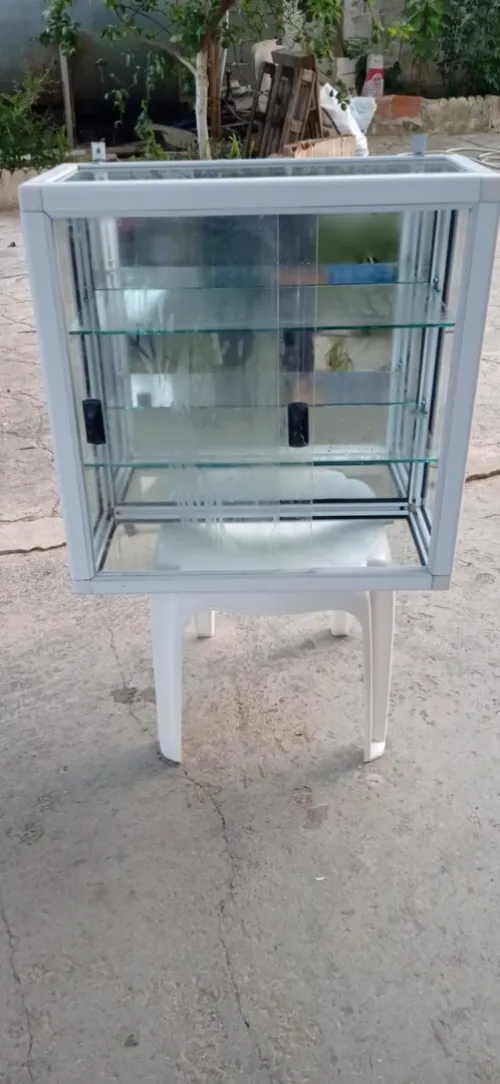 Vitrine présentoir 