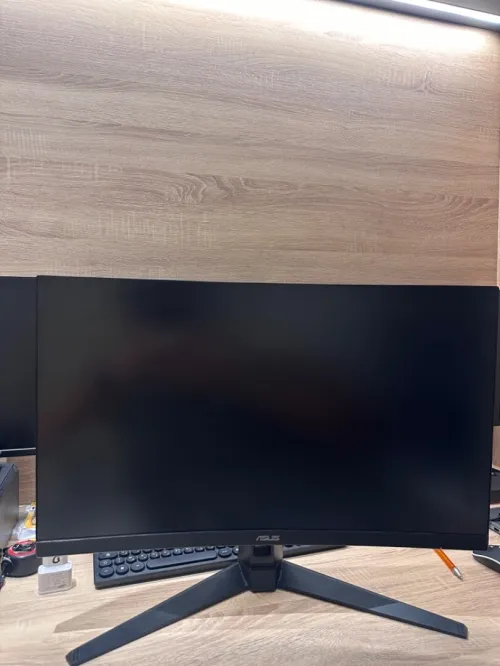 Ecran Asus VG27H1B 165hz incurved