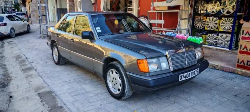 Mercedes W124 1990 300D