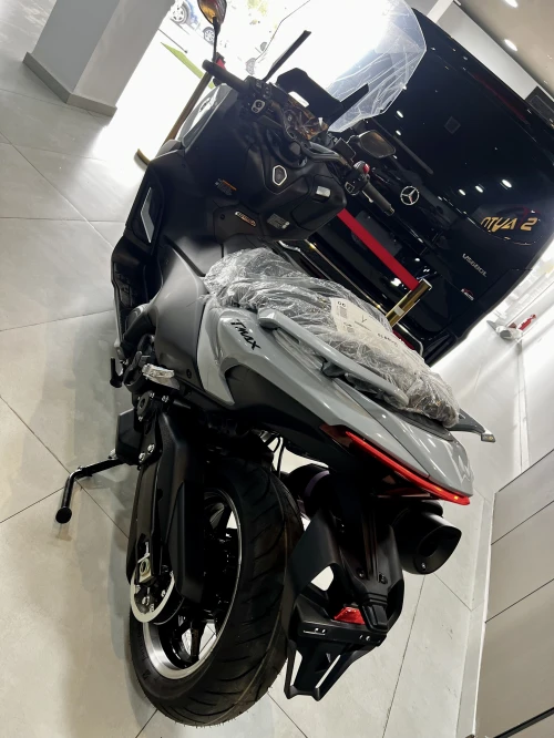Yamaha T-max 2026