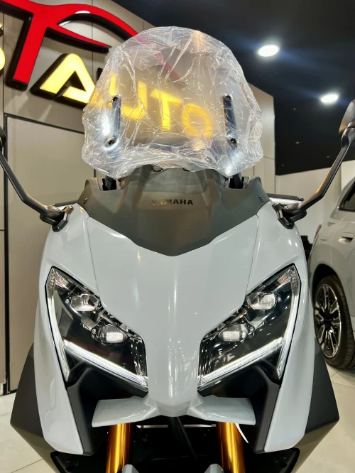 Yamaha T-max 2026