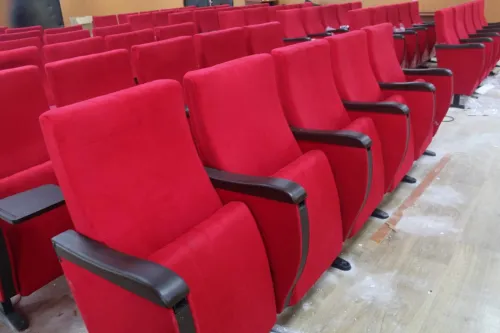 Chaise conférence cinéma et théâtre