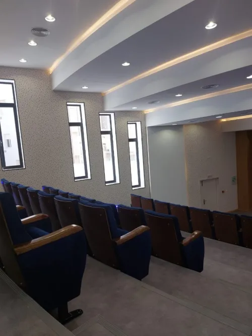 Chaise conférence cinéma et théâtre