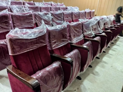 Chaise conférence cinéma et théâtre