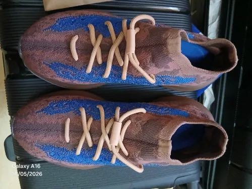 Adidas YEEZY BOOST 380 original